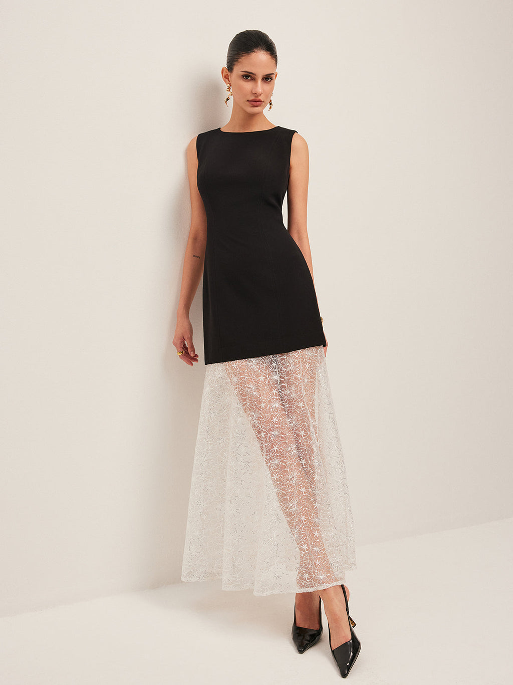 Elegant Sheer Lace Embroidered Maxi Dress – Sleeveless Crew Neck Occasion Dress 3