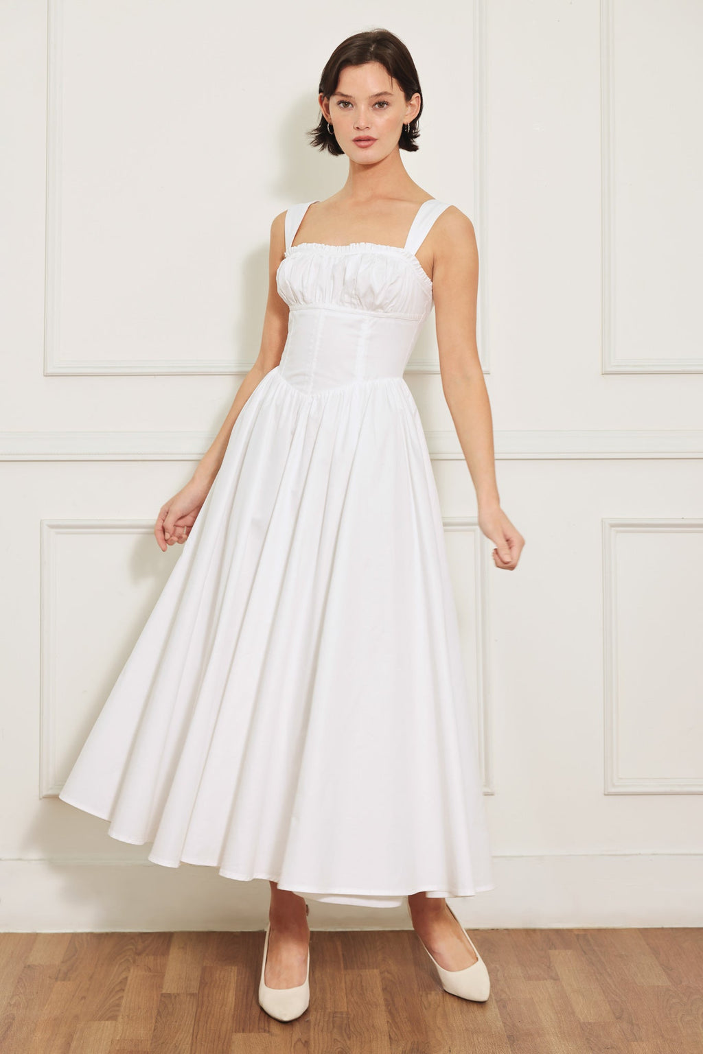 Elegant White Midi Dress with Corset Waist 1