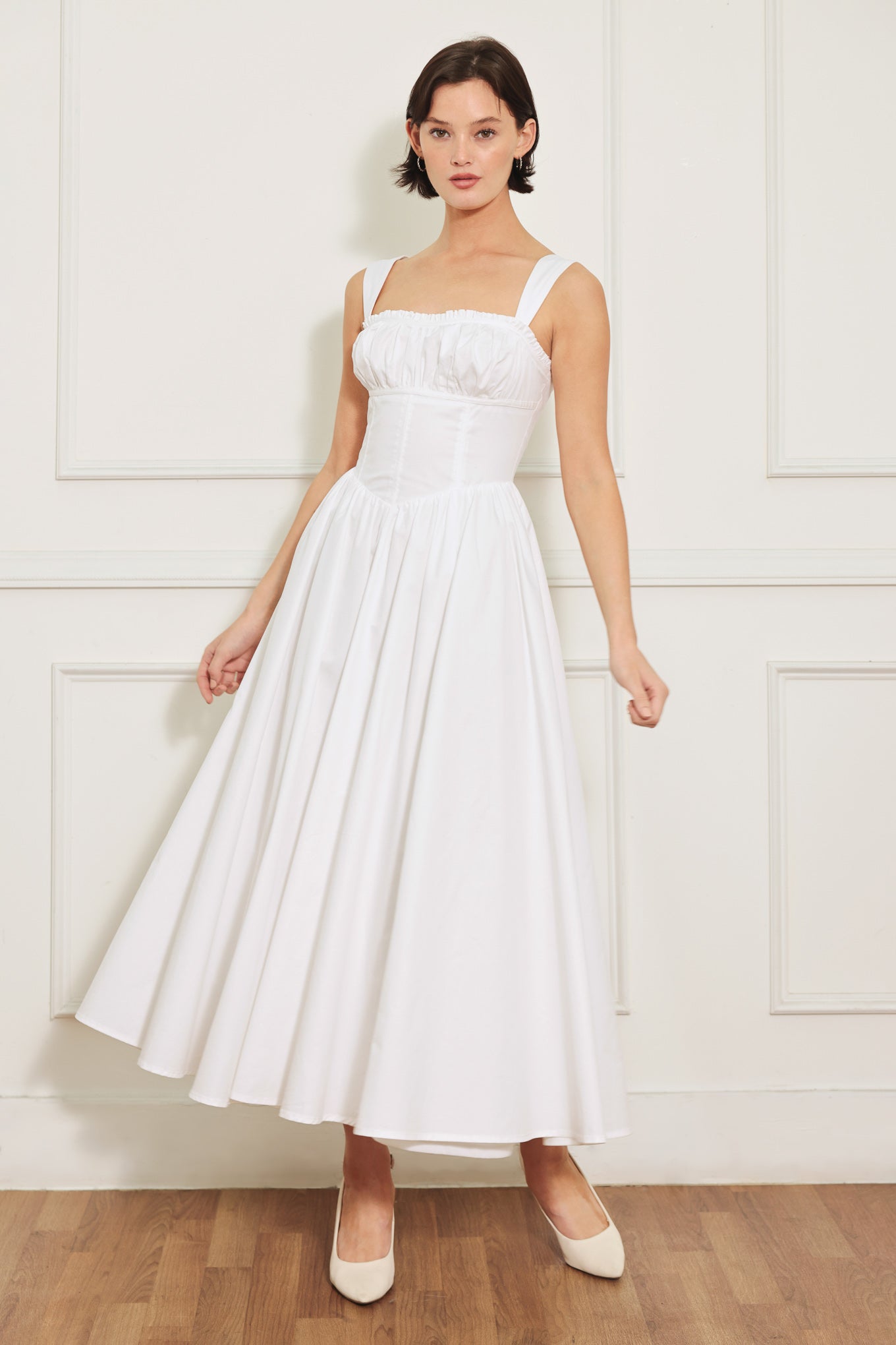 Elegant White Midi Dress with Corset Waist 1