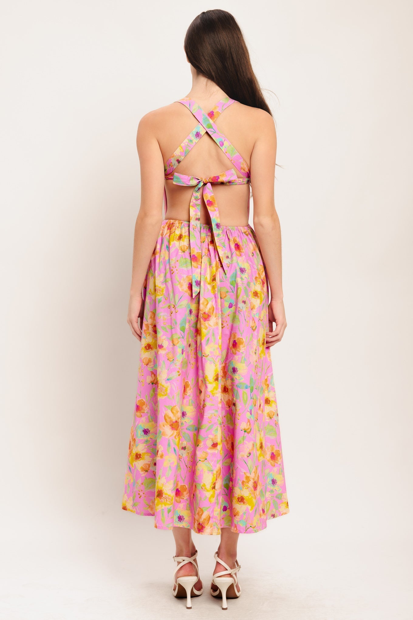 Women's Dress with Sweetheart Neckline 1